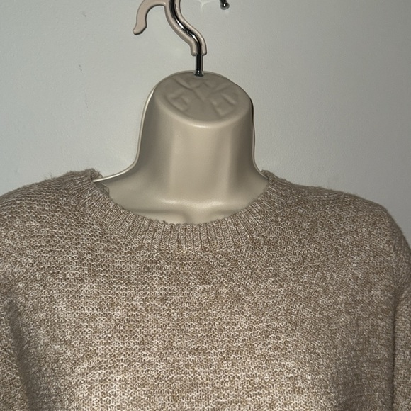 Pink Clover Beige Knit Sweater Size Small - Picture 3 of 16